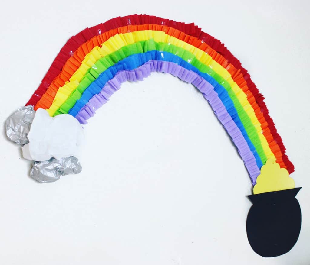 Rainbow backdrop for rainbow parties or St. Patricks day. Such a fun and easy rainbow craft. Rainbow baby announcement. Streamer crafts