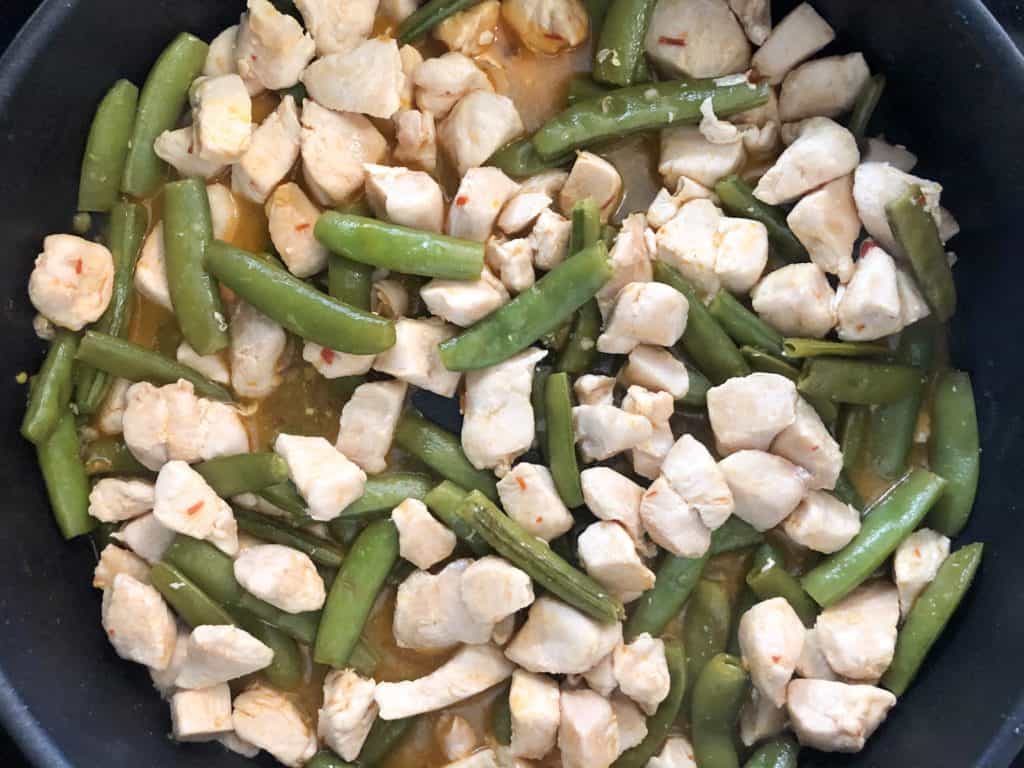 Chicken and Snap Pea Stir Fry, A delicious one-pan meal that will feed the whole family. A great healthy meal that is gluten free. A gluten free one-pan meal for an easy chicken dinner.