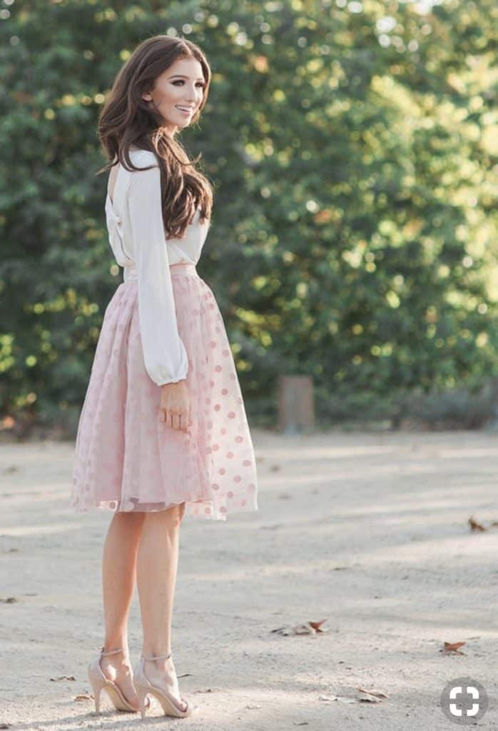 August outfits for school, back to school, summer august outfits, casual, august outfits for women, cute summer outfits, modest church outfits, modest summer outfits, white lacy blouse, pink tulle skirt, white heels