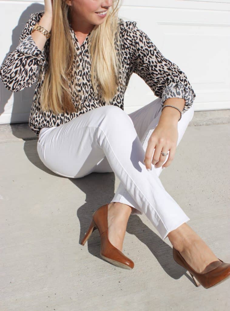 Leopard is all the rage right now and I love the animal print trend. This button up leopard shirt is a perfect work outfit for fall. The white jeans go well and look so classy. The brown heels are simple and elegant. November outfits are the best!