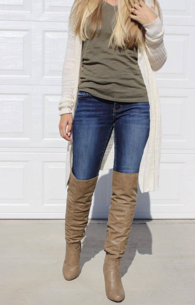 Going out to pick apple or need an outfit to wear to the pumpkin patch? We have you covered. This cozy and cute outfit is great for fall. November outfits are not always easy to pick out. This army green shirt and cream cardigan steps up a level when paired with brown OTK boots. 