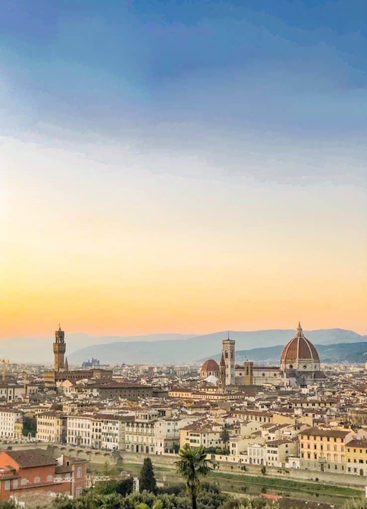 All the best on things to do in Florence, Italy for three days. The Duomo is a must see of course but there is so much more to the birthplace of the renaissance. Enjoy these Florence pictures and the travel photography of the beautiful places that exist all over Italy. Traveling Italy is so amazing. Plus great food and restaurants to try in Florence, Italy. Florence, Italy photography and pictures ideas for your inspiration. It is everything you need to know before you travel to Florence Italy. This Florence itinerary will keep you busy and give plenty to do including two day trips from Florence, Italy.