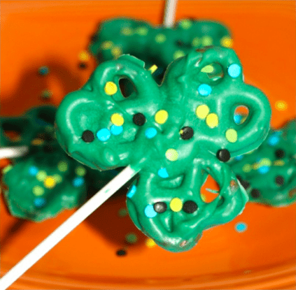 St. Patricks Day treats and crafts that are fun for adults and kids!