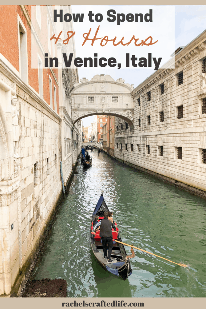 What to do in Venice, Italy.  Best things to do in Venice in a weekend. How to spend 48 hours in Venice, Italy. A quick travel guide to Venice, Italy. There is no lack of things to do in Venice, Italy and there are so  many amazing picture opportunities.