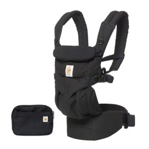 Ergobaby Omni 360 soft structured baby carrier. One of the best baby carriers for traveling!
