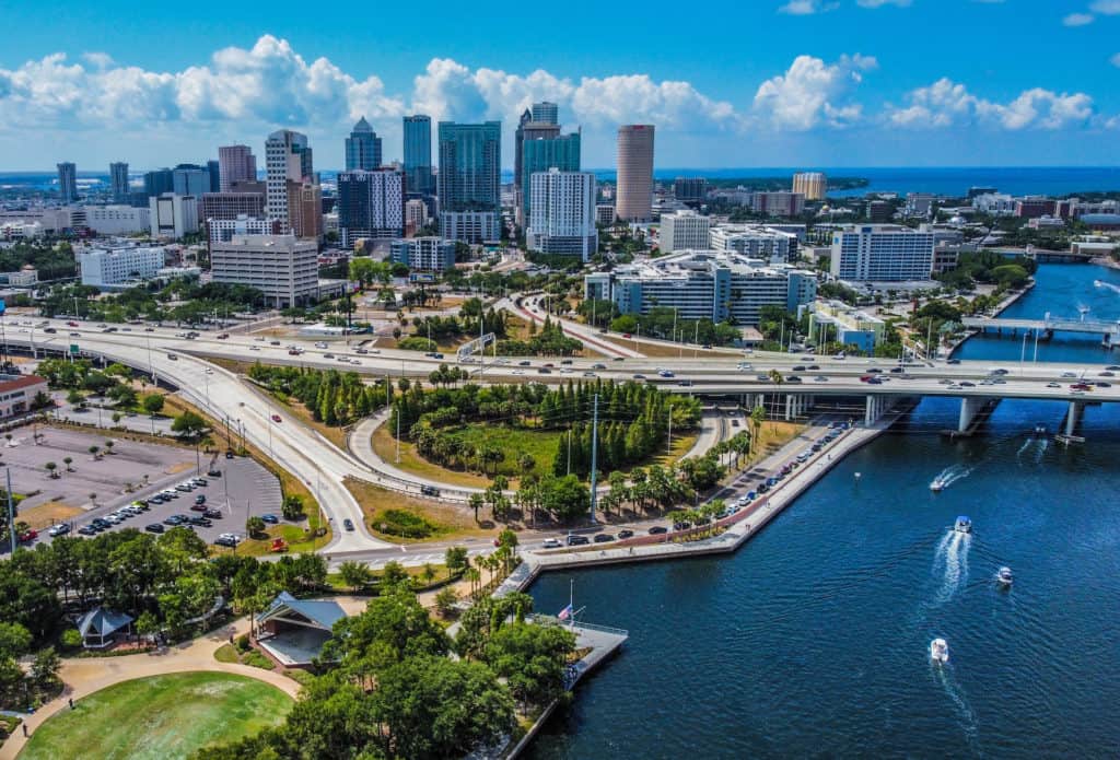 There are several great places in Tampa that offer free activities, tours, and entry for kids and families. a huge list of free activities for kids in Tampa that will keep you busy and exploring all year long. There are so many free things to do in Tampa that there is sure to be something your kiddos will like. 