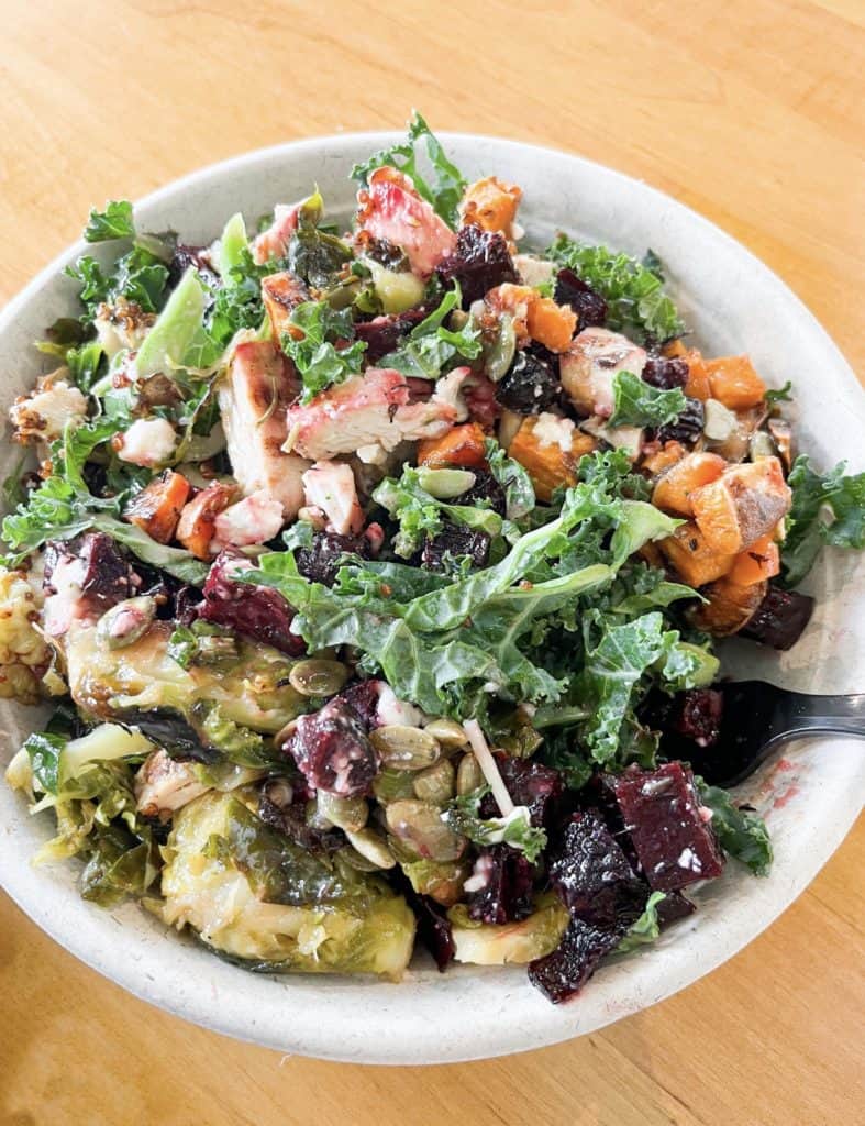 Little león serves delicious healthy food bowls like this one with chicken, kale, sweet potato and beets. The best healthy restaurants in Tampa where you can eat out while keeping to your health goals. There is plenty of healthy food in Tampa but these are the best of the best. 