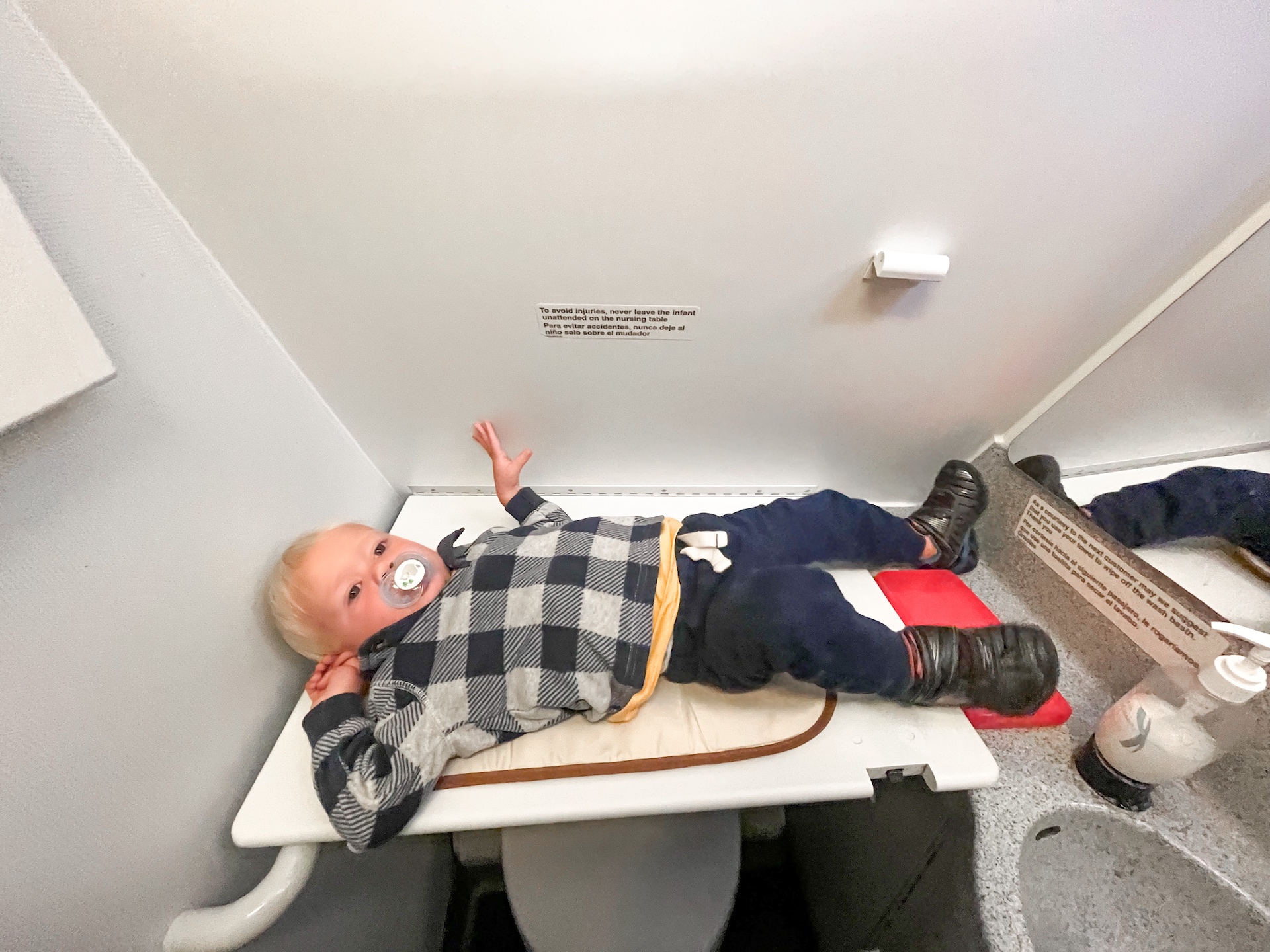 New Travel Parents Guide to Changing Diapers on a Plane Rachel's